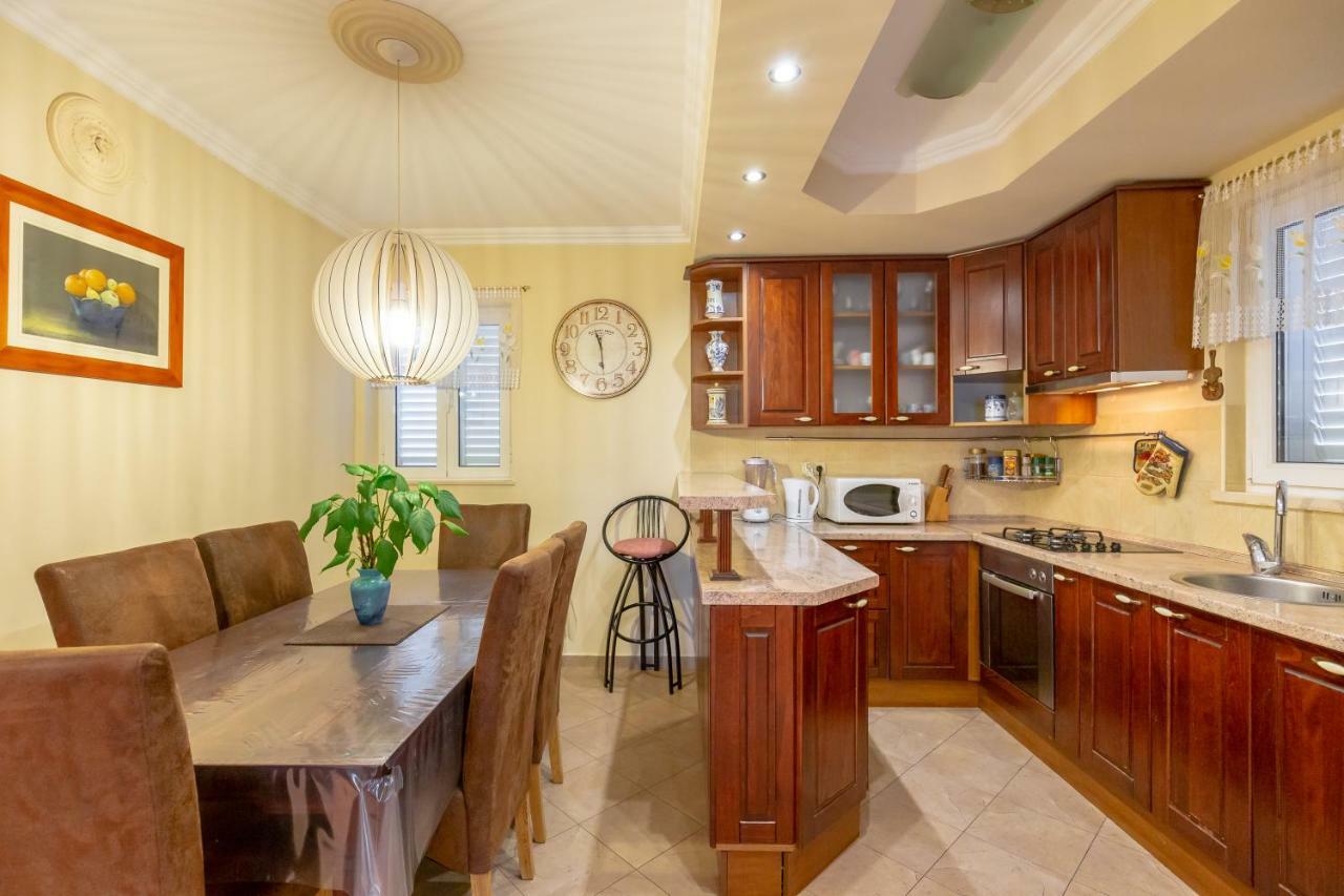 Apartment Ammor With Free Parking Dubrovnik Exterior photo